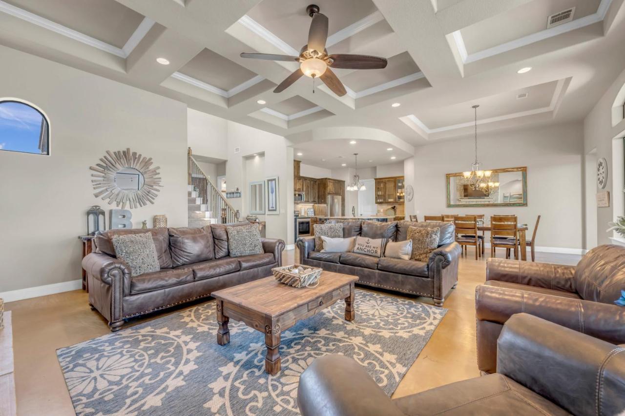 119 Christopher Concierge Services Available Kingsland Zewnętrze zdjęcie