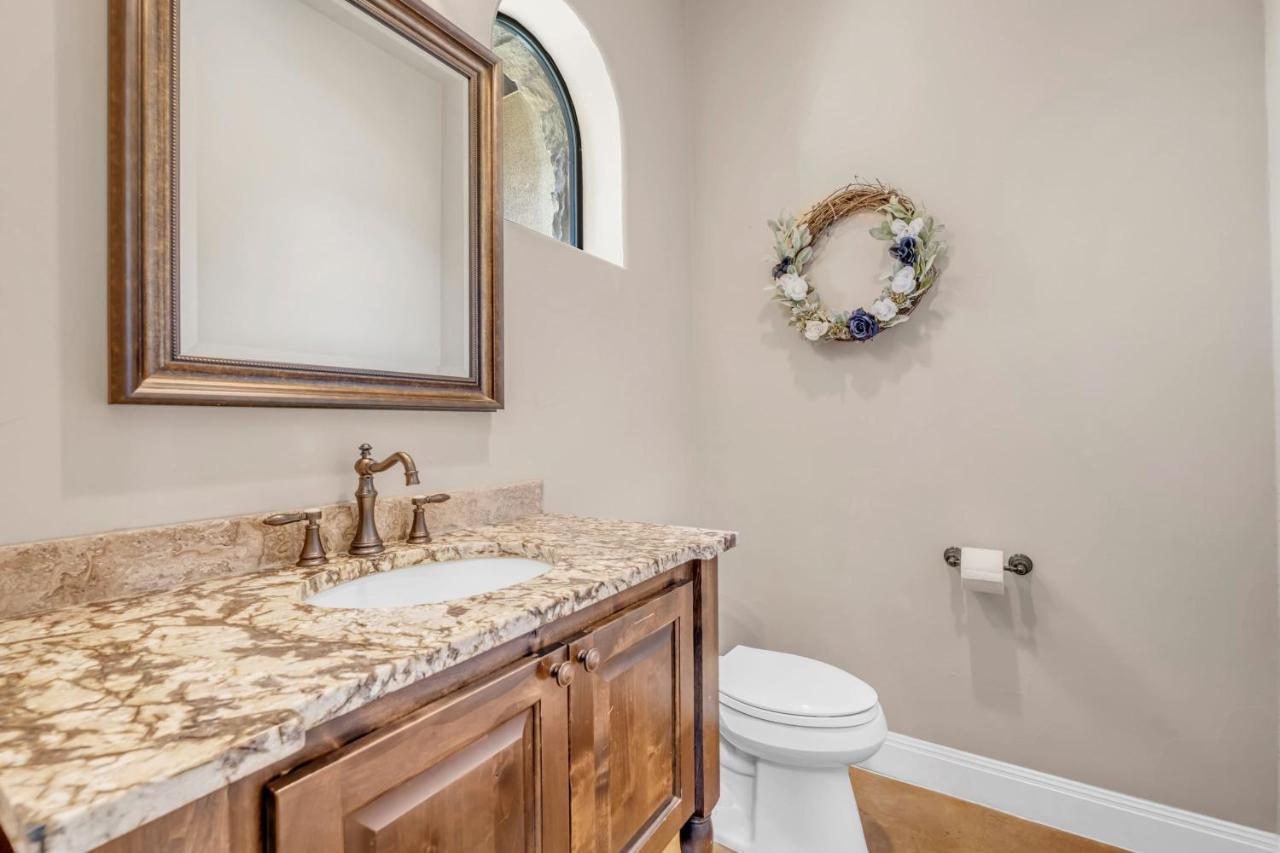 119 Christopher Concierge Services Available Kingsland Zewnętrze zdjęcie